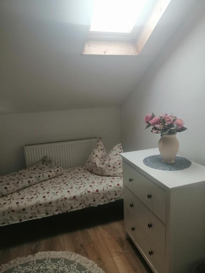 Helga House Hostel Turda Bagian luar foto