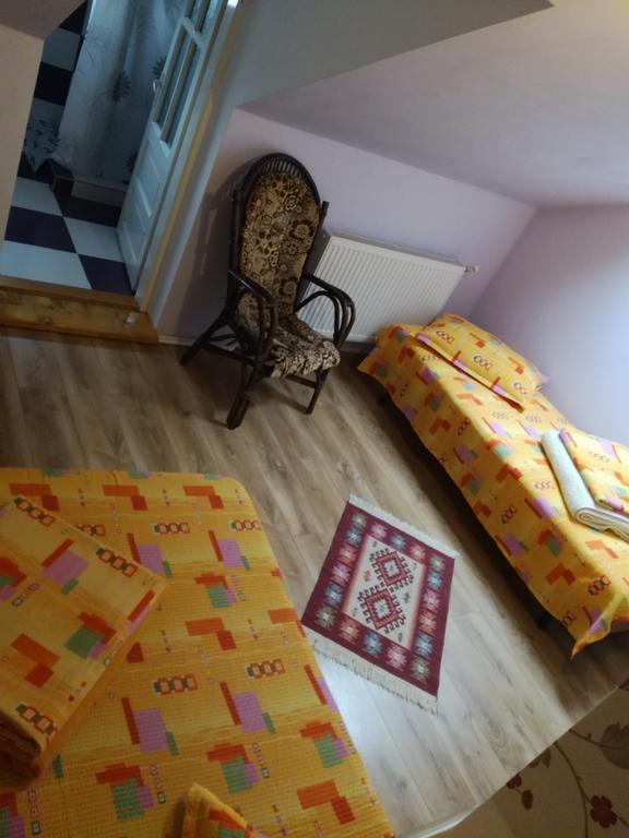 Helga House Hostel Turda Bagian luar foto